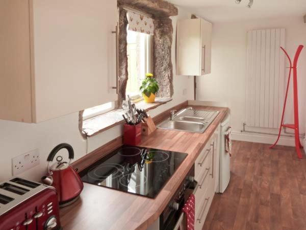 Knowle Lodge Mytholmroyd Экстерьер фото